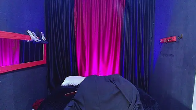 Snapshot of JadaRoberts chatting on December 2024 12:13:01 PM JadaRoberts online show from December 2024 12:13:01 PM