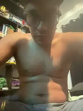 Snapshot of Magicerosxx69 chatting on June 2026 04:33:02 PM Magicerosxx69 online show from June 2026 04:33:02 PM