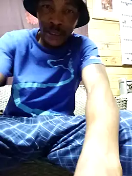 Snapshot of Ngamla123 chatting on October 2025 07:12:01 PM Ngamla123 online show from October 2025 07:12:01 PM