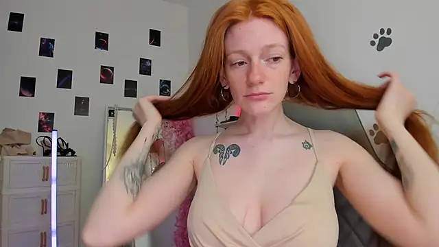 Aliceginger99 online show from April 2026 01:24:02 PM