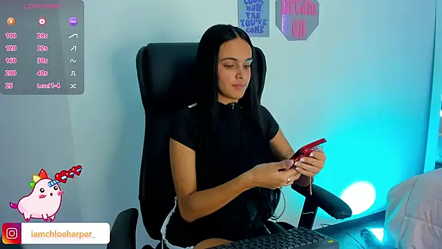 Snapshot of ChloeHarper_ chatting on December 2024 03:10:01 PM ChloeHarper online show from December 2024 03:10:01 PM