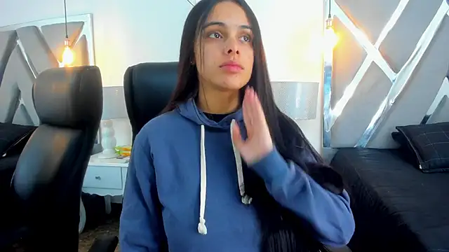 ChloeHarper  online show from October 2025 01:08:02 PM