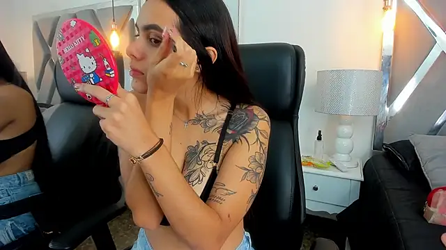 ChloeHarper  online show from October 2025 12:56:02 PM