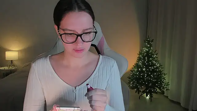 Snapshot of Sonia_moon_ chatting on December 2024 01:13:01 AM Sonia moon online show from December 2024 01:13:01 AM