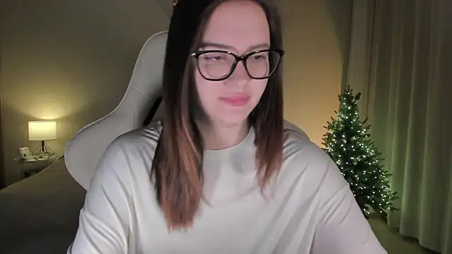 Snapshot of Sonia_moon_ chatting on December 2024 01:18:02 AM Sonia moon online show from December 2024 01:18:02 AM