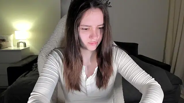 Snapshot of Sonia_moon_ chatting on March 2025 02:04:01 AM Sonia moon online show from March 2025 02:04:01 AM