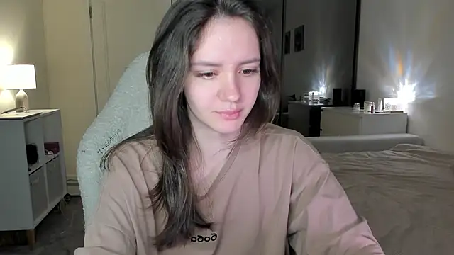 Snapshot of Sonia_moon_ chatting on November 2025 02:45:02 AM Sonia moon online show from November 2025 02:45:02 AM