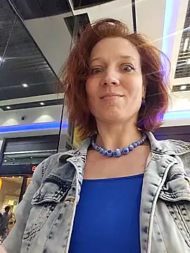 Exhibitionsplit online show from February 2025 02:21:01 PM