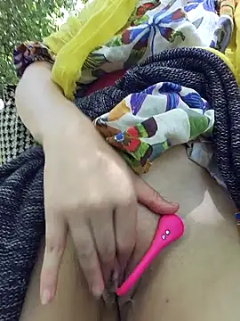 Exhibitionsplit online show from September 2025 12:48:01 PM