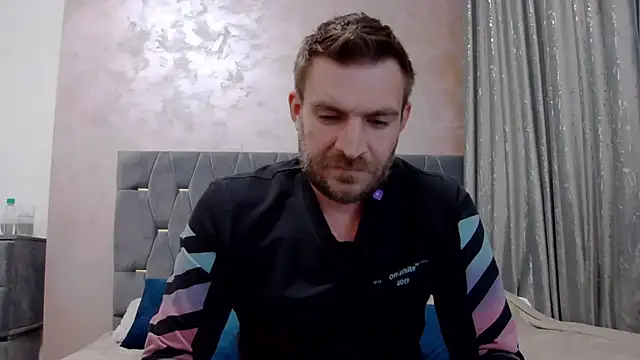 Snapshot of 10in_deluxe chatting on April 2026 03:50:01 PM 10in deluxe online show from April 2026 03:50:01 PM