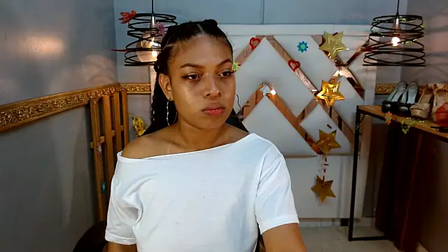 Snapshot of Naomi_Tylers chatting on September 2025 11:37:01 PM Naomi Tylers online show from September 2025 11:37:01 PM