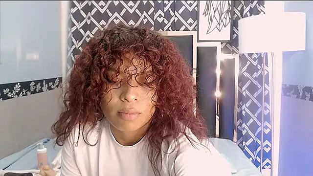 Snapshot of Naomi_Tylers chatting on October 2025 11:58:02 PM Naomi Tylers online show from October 2025 11:58:02 PM