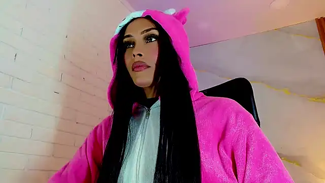 CoralineSweett online show from October 2025 03:29:01 AM