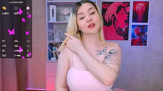 Snapshot of cutie_mili chatting on January 2025 11:03:01 AM cutie mili online show from January 2025 11:03:01 AM