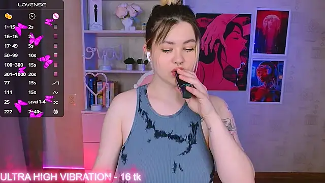 Snapshot of cutie_mili chatting on February 2025 09:46:02 AM cutie mili online show from February 2025 09:46:02 AM