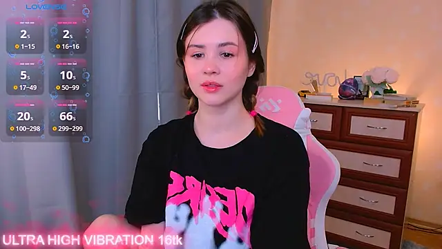 cutie mili online show from October 2025 07:09:01 AM