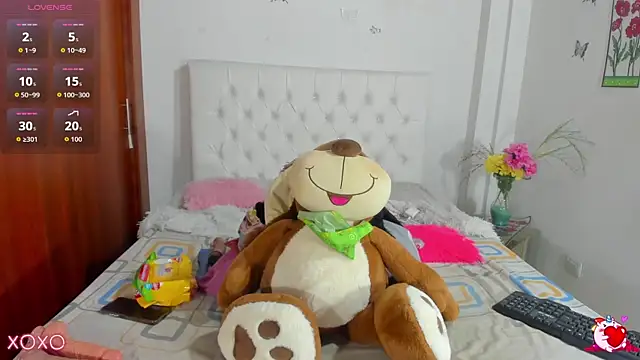 Snapshot of VenussVega chatting on February 2026 08:28:01 PM VenussVega online show from February 2026 08:28:01 PM