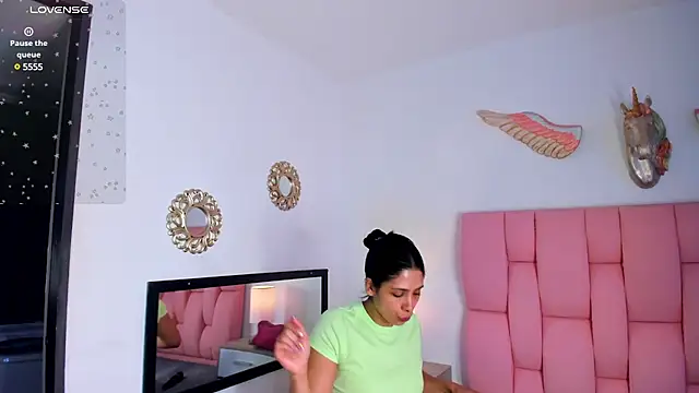 VeronikaOlsen online show from March 2025 12:35:02 PM