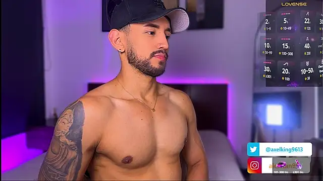AxelKing1326 online show from November 2025 10:23:02 PM