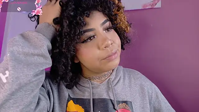 Snapshot of foxxy-lov3 chatting on April 2026 01:59:01 PM foxxy-lov3 online show from April 2026 01:59:01 PM