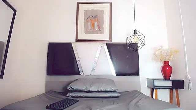 Snapshot of hilary_rodriguez chatting on January 2025 07:31:02 PM hilary rodriguez online show from January 2025 07:31:02 PM