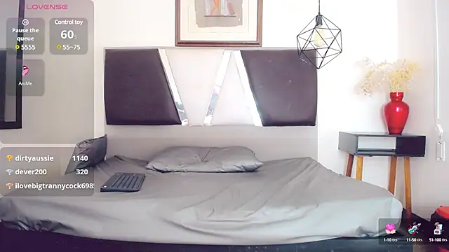 Snapshot of hilary_rodriguez chatting on January 2025 01:32:01 AM hilary rodriguez online show from January 2025 01:32:01 AM