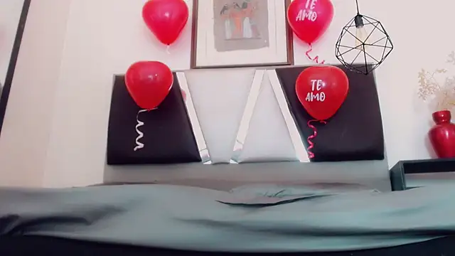 Snapshot of hilary_rodriguez chatting on February 2025 01:21:01 AM hilary rodriguez online show from February 2025 01:21:01 AM