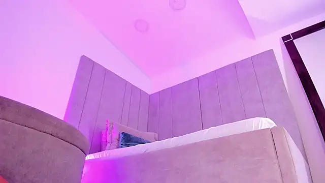 katie cruz online show from February 2025 11:44:02 AM