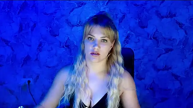 Snapshot of nika_gold1 chatting on July 2026 09:06:02 PM nika gold1 online show from July 2026 09:06:02 PM