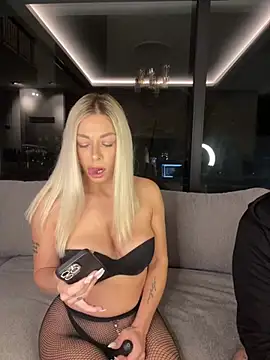 SexOnMyLvL online show from April 2026 08:43:02 PM