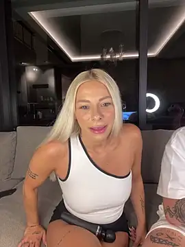 SexOnMyLvL online show from June 2026 08:51:02 PM