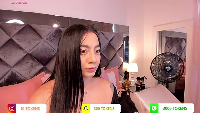 Snapshot of sofhiaa_adaams chatting on March 2025 05:14:02 PM sofhiaa adaams online show from March 2025 05:14:02 PM