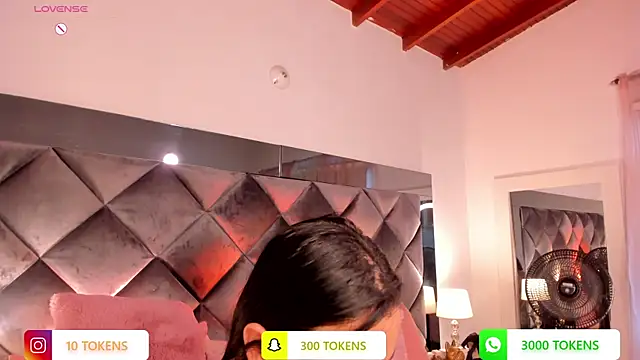 Snapshot of sofhiaa_adaams chatting on March 2025 06:43:02 PM sofhiaa adaams online show from March 2025 06:43:02 PM