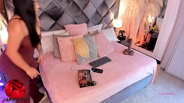 Snapshot of sofhiaa_adaams chatting on September 2025 05:47:02 PM sofhiaa adaams online show from September 2025 05:47:02 PM