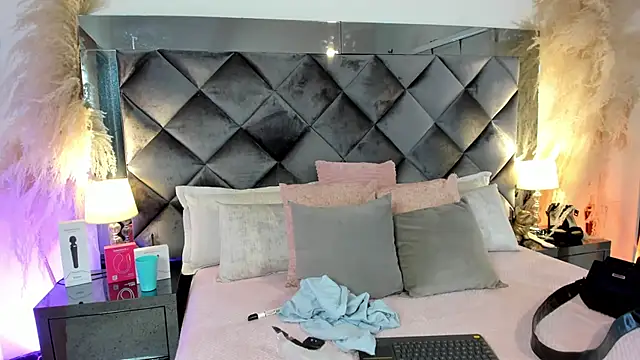 Snapshot of sofhiaa_adaams chatting on September 2025 11:08:02 PM sofhiaa adaams online show from September 2025 11:08:02 PM