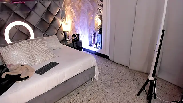 Snapshot of sofhiaa_adaams chatting on October 2025 10:08:02 PM sofhiaa adaams online show from October 2025 10:08:02 PM