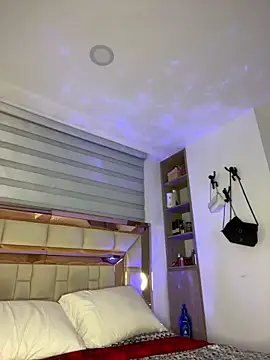 violetta-brown1 online show from January 2025 05:16:01 AM