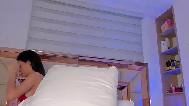 violetta-brown1 online show from January 2025 03:22:01 AM