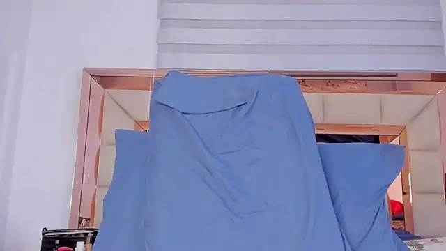 violetta-brown1 online show from March 2025 03:12:02 AM