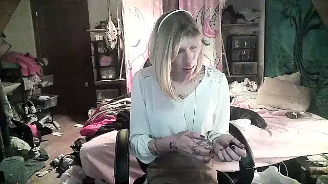 Ombeline1 online show from January 2025 05:16:01 AM