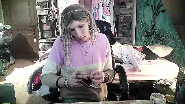 Ombeline1 online show from January 2025 01:58:01 PM