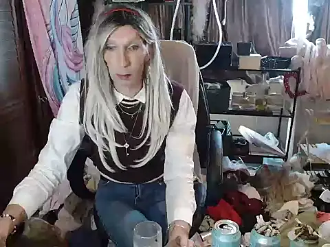 Ombeline1 online show from October 2025 08:15:02 AM