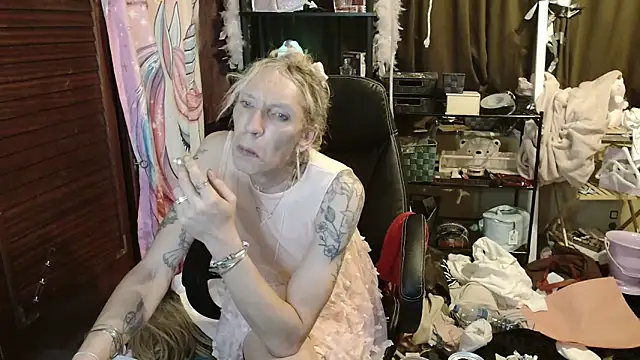 Ombeline1 online show from November 2025 02:54:01 AM