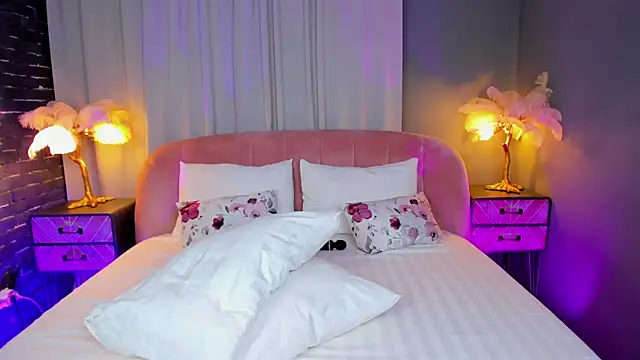 AmedeeaBanks online show from February 2026 09:02:01 PM