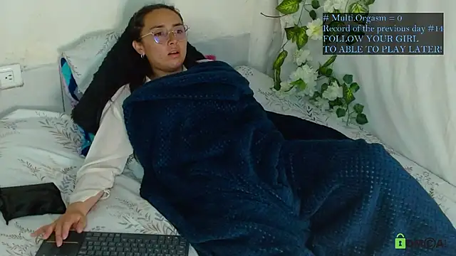 Hot Candy  online show from April 2026 03:52:01 AM