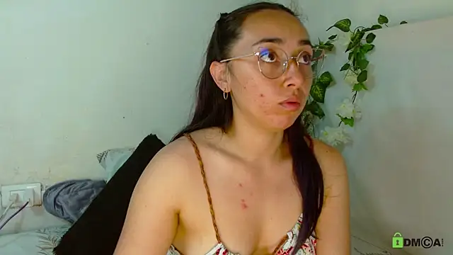 Hot Candy  online show from April 2026 01:43:01 AM