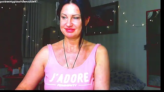 hornymommy69  online show from December 2024 08:14:02 PM
