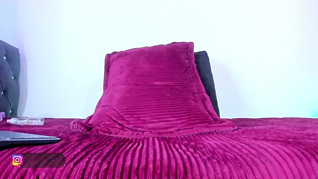 mariana preciado online show from February 2025 06:02:01 PM