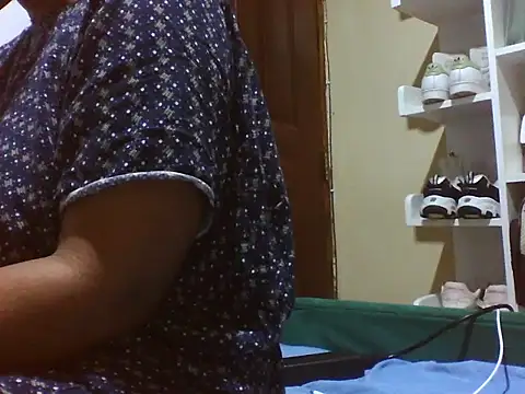 Sexy Riri online show from May 2026 12:28:02 AM