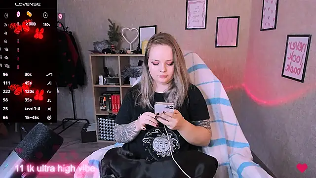 Snapshot of flower_sarah_ chatting on March 2025 02:34:02 PM flower sarah online show from March 2025 02:34:02 PM